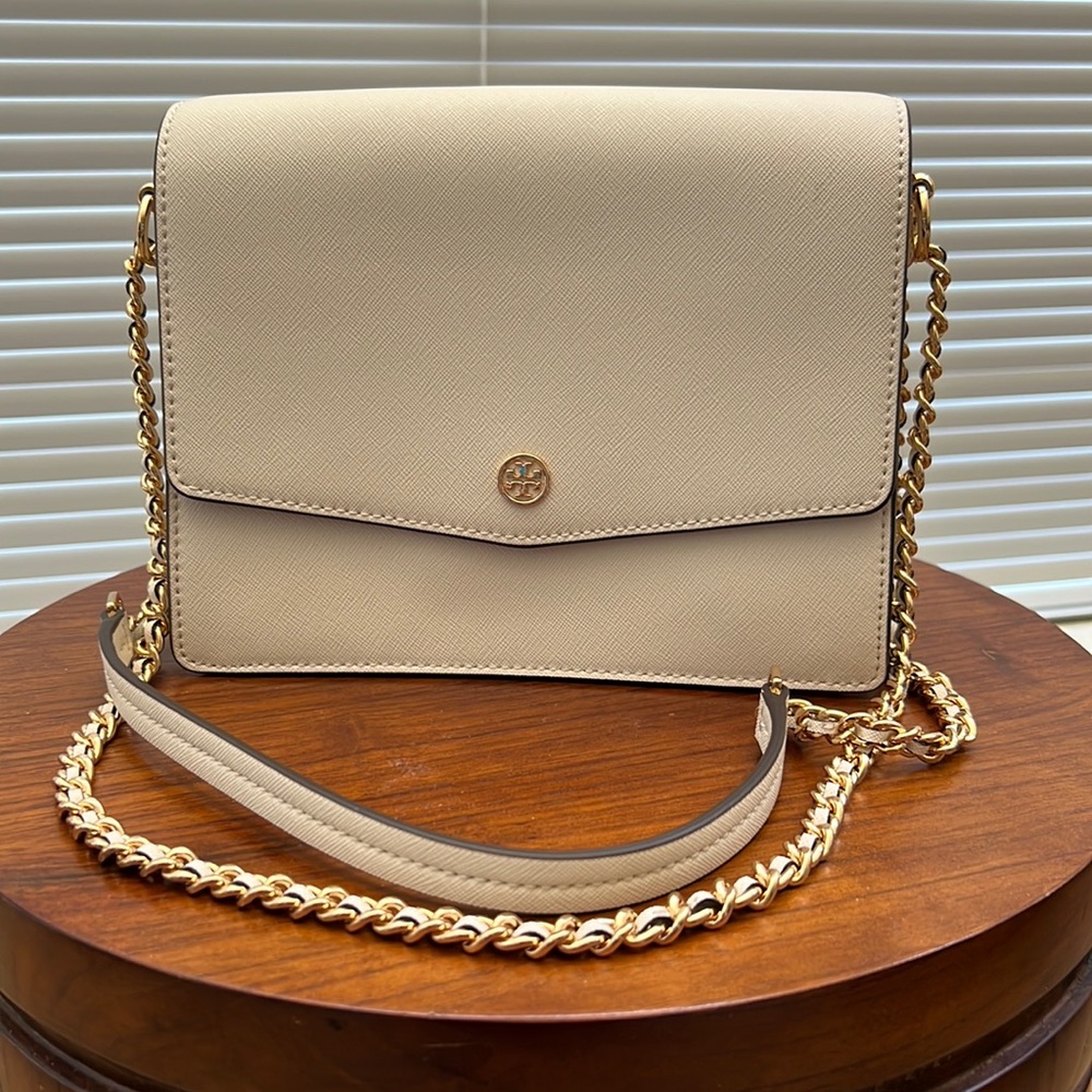Tory Burch Robinson convertible shoulder bag NWOT